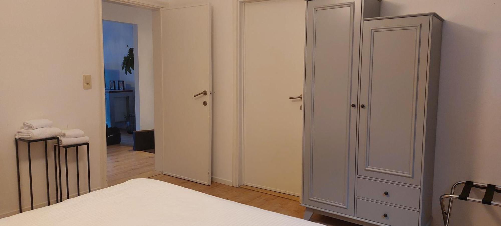 The View - Spacious 2 Bdr Appt In With View Антверпен Экстерьер фото